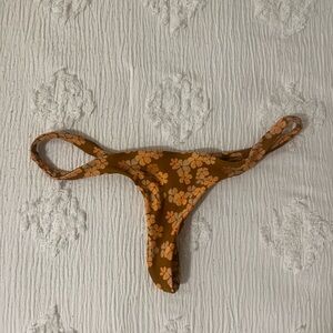 benoa tai bottoms in lei